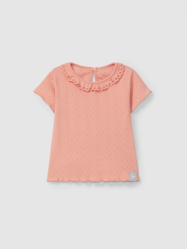 T-shirt ajour com gola de folho bordado inglês T-shirt ajour com gola de folho bordado inglês