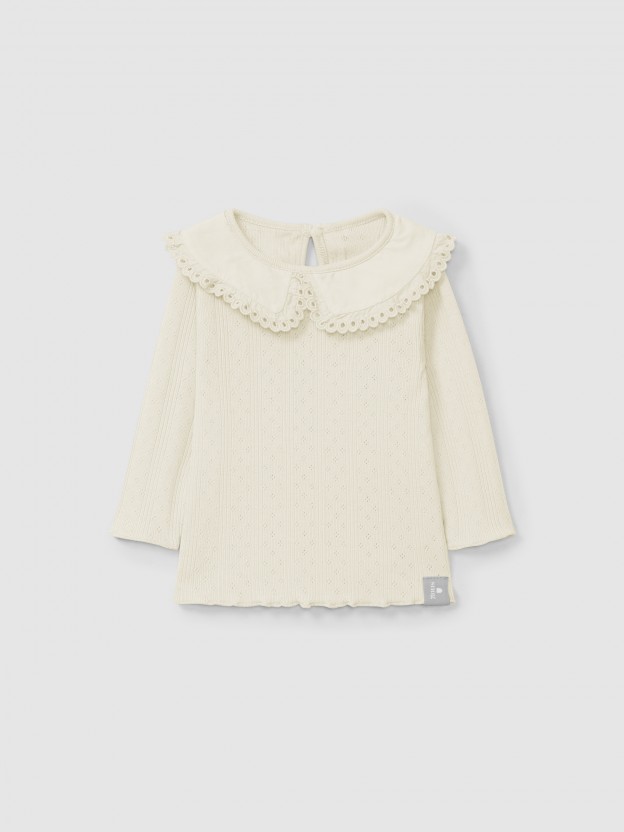 Ajour pattern longsleeve with collar English embroidery detail Ajour pattern longsleeve with collar English embroidery detail
