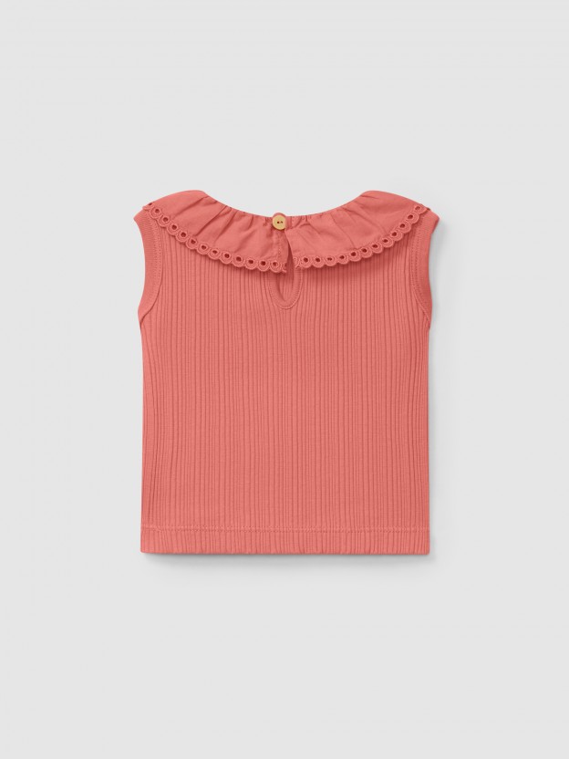Singlet en maille cannelée et col broderie anglaise Singlet en maille cannelée et col broderie anglaise