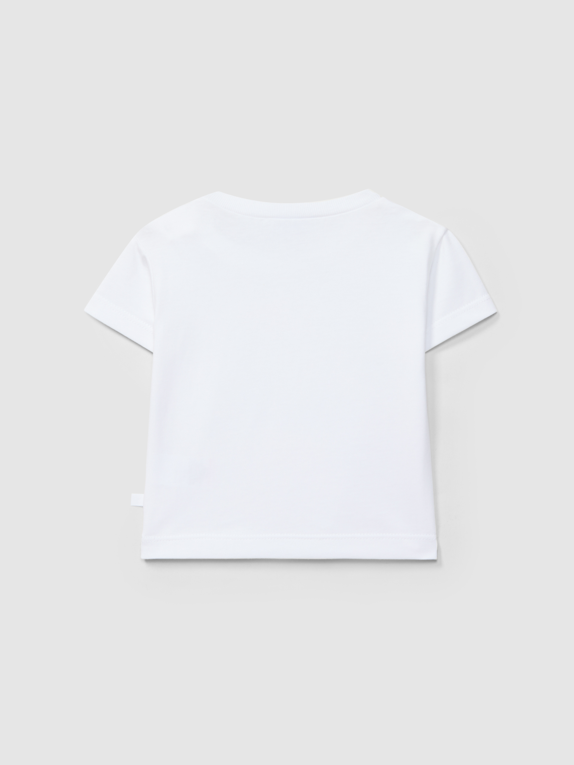 T-shirt boat