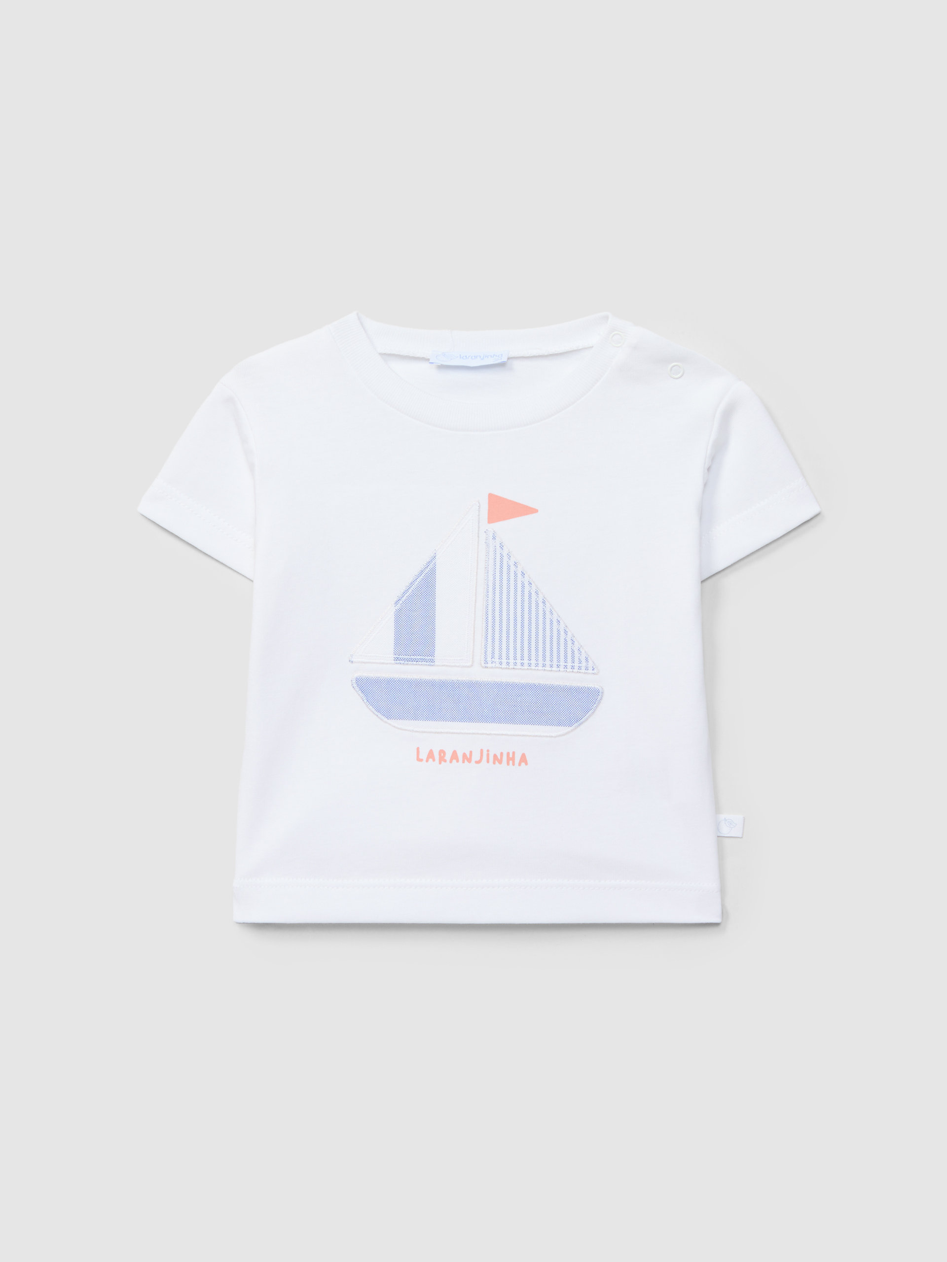 T-shirt boat