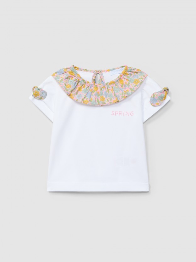 T-shirt collar in Liberty floral fabric