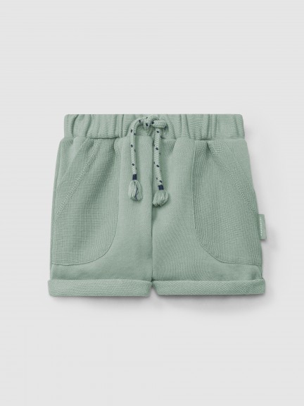 Pantalón corto pull-up en felpa con bolsillos en punto gofre Pantalón corto pull-up en felpa con bolsillos en punto gofre