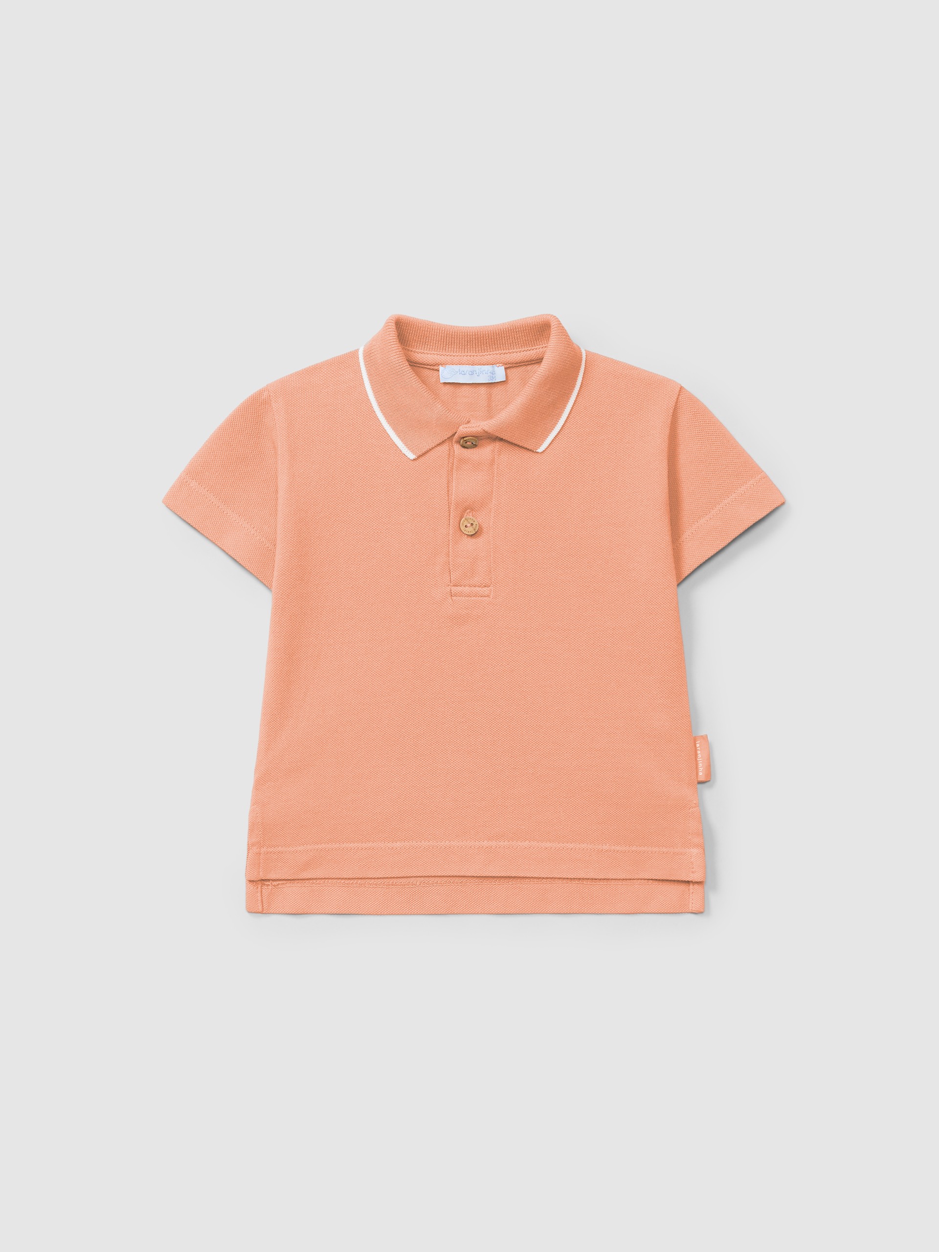 Polo piqué con detalle a rayas en el cuello