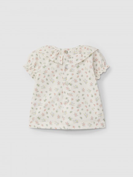 Blusa estampado floral con cuello de voltante Blusa estampado floral con cuello de voltante