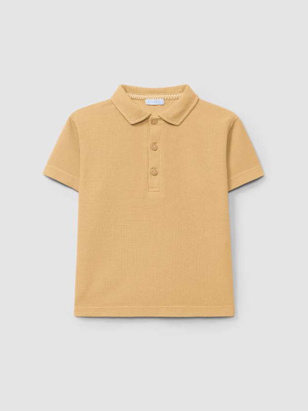 Plain polo shirt in waffle weave Plain polo shirt in waffle weave