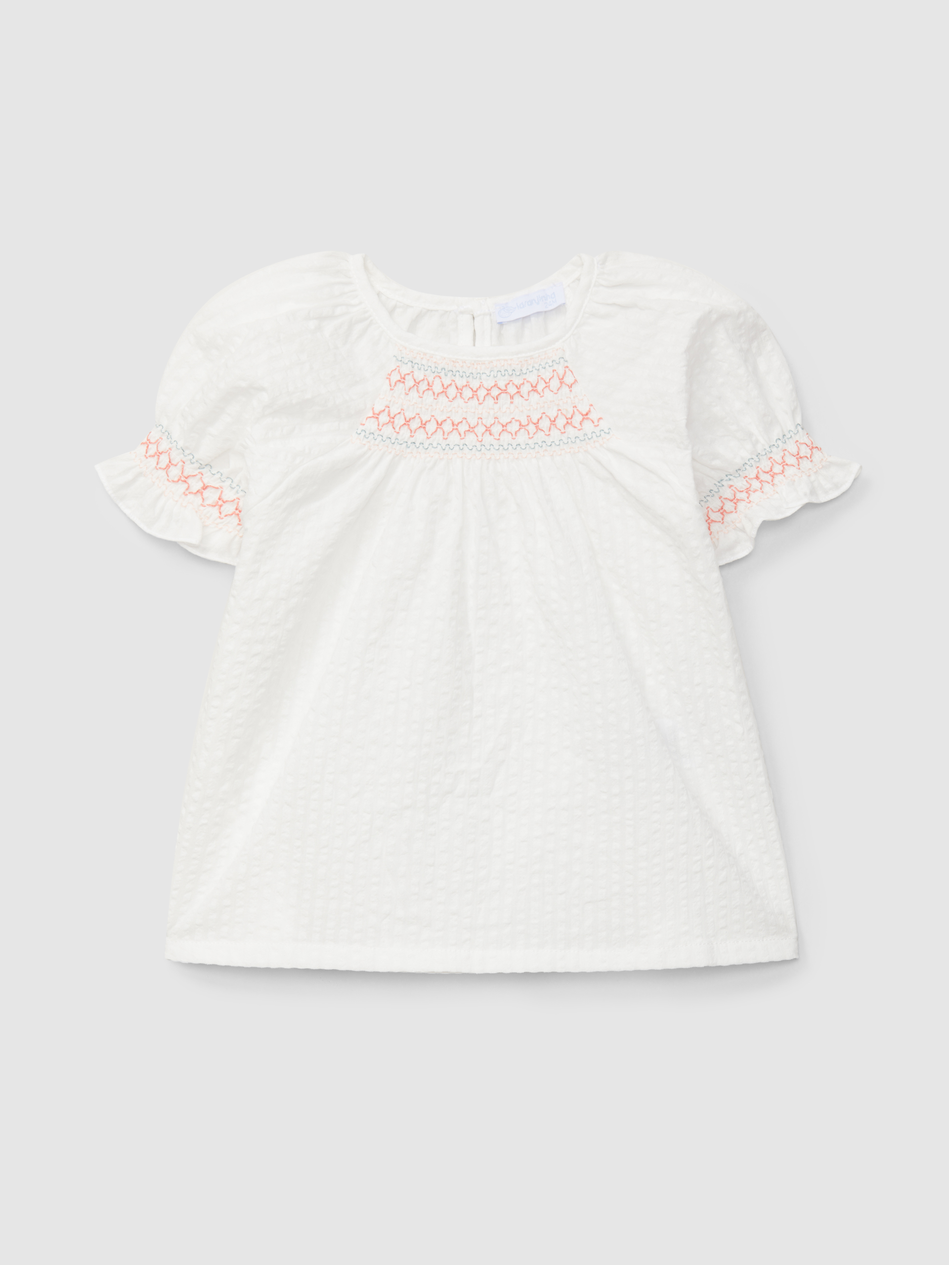 Blusa seersucker com detalhe de smocks