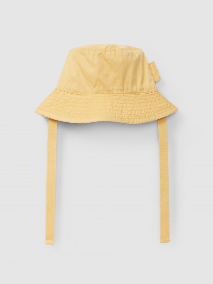Chapéu liso com fita Chapéu liso com fita