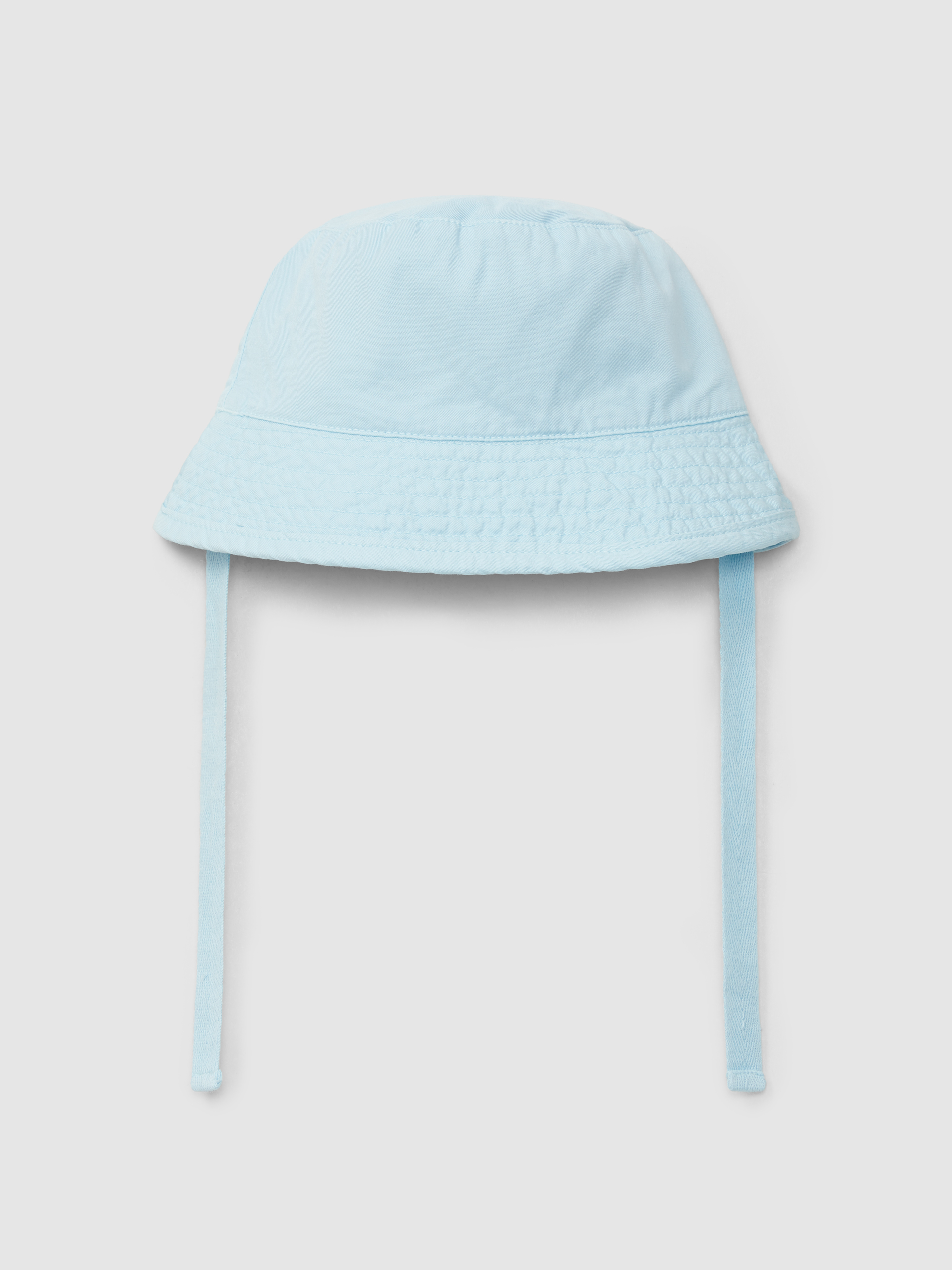 Plain hat with ribbon