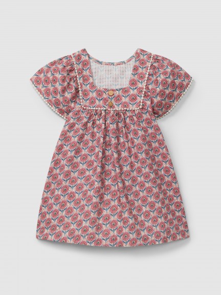 Floral dress with lace details Floral dress with lace details