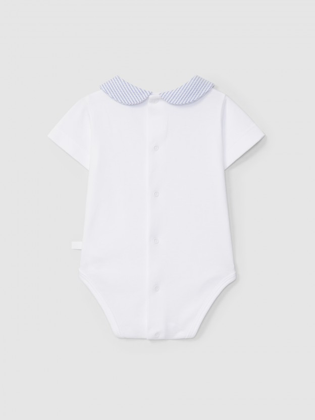 Short-sleeved bodysuit with round fabric collar