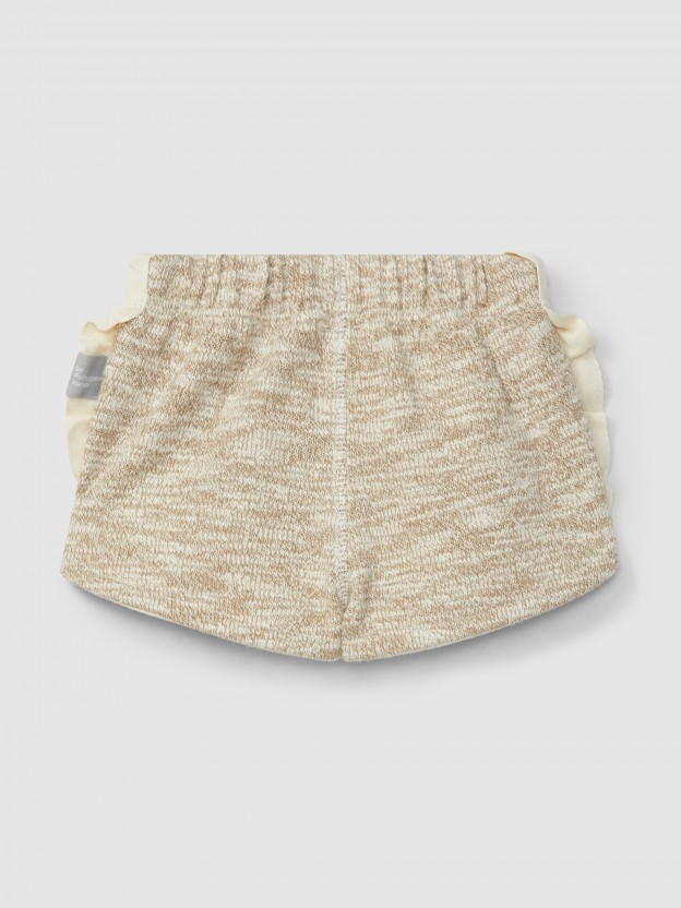 Calções pull-up em malha efeito tricot com detalhe de folho Calções pull-up em malha efeito tricot com detalhe de folho