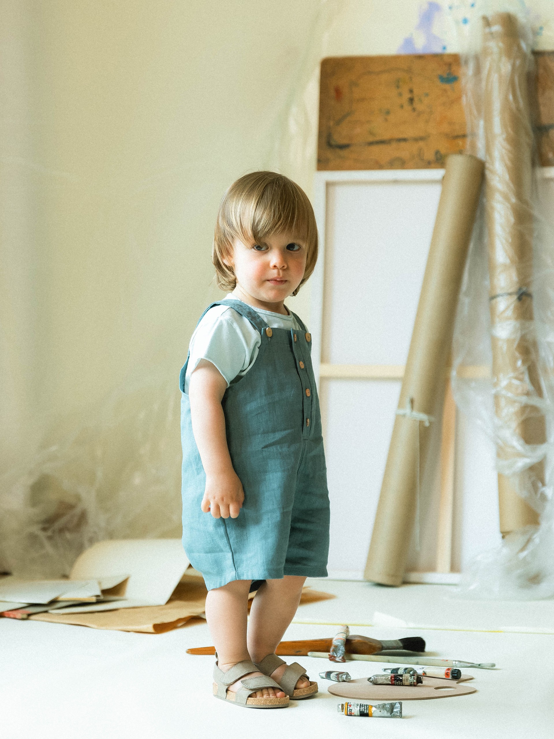 Plain dungaree shorts in linen with cotton
