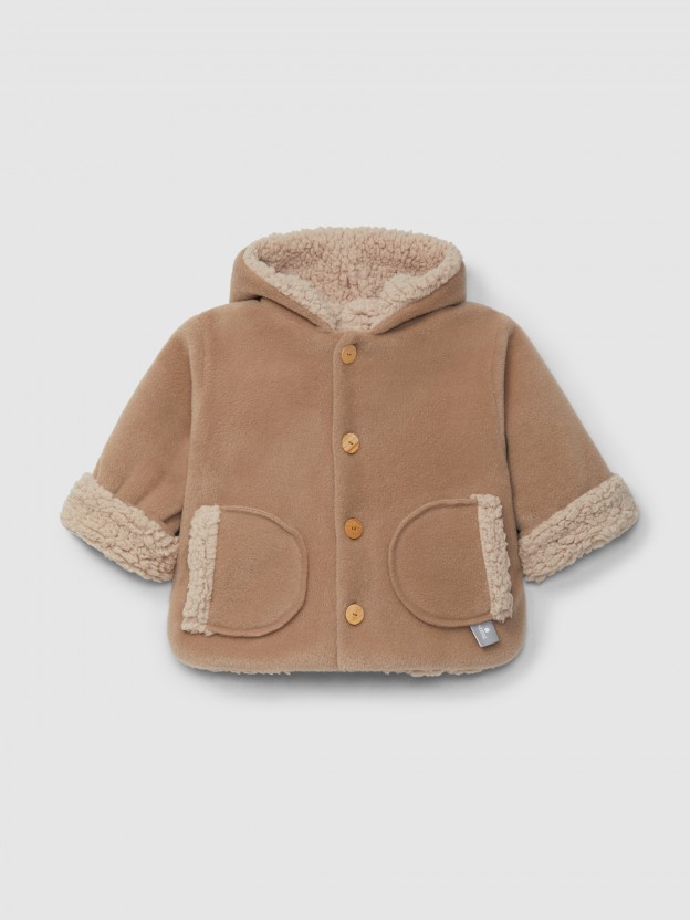 Gilet polaire à capuche et doublure en fourrure Gilet polaire à capuche et doublure en fourrure