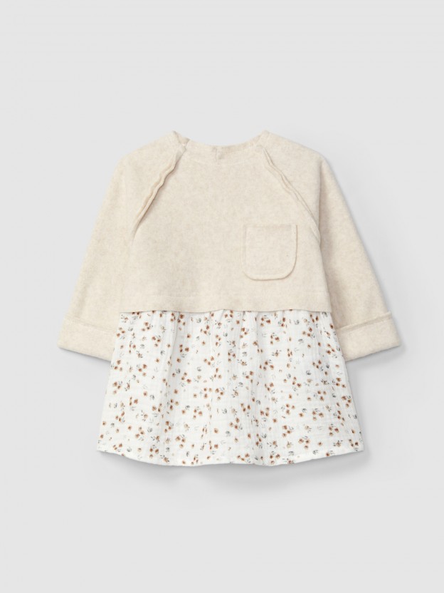 Robe maille polaire coton biologique et mousseline à fleurs. Robe maille polaire coton biologique et mousseline à fleurs.