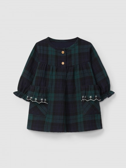 Robe carreaux avec d�tail de poches avec volant brod�