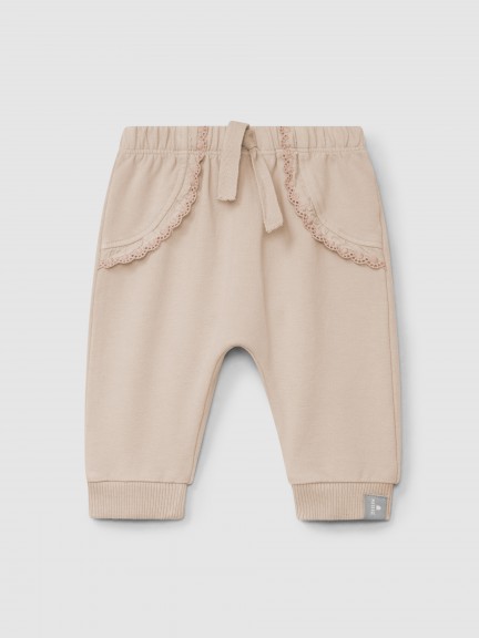 Plush pull-up pants with embroidered ruffle Plush pull-up pants with embroidered ruffle
