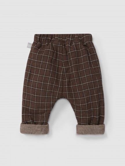 Check pull-up pants Check pull-up pants
