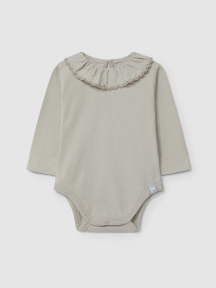 Bodysuit in organic cotton with ruffled embroidered collar Bodysuit in organic cotton with ruffled embroidered collar