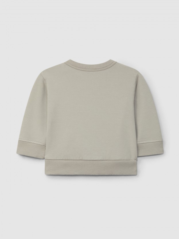 Plush sweatshirt with kangaroo pockets
