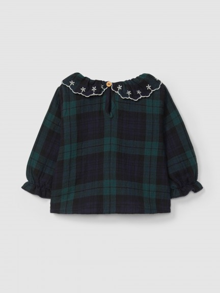 Blusa a cuadros cuello de volante con bordado Blusa a cuadros cuello de volante con bordado