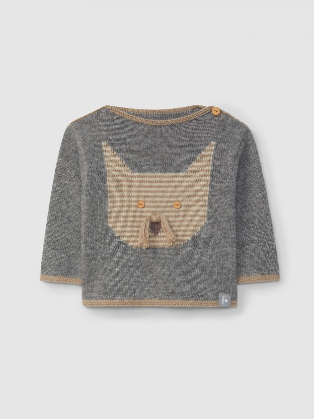 Knitted jumper cat with embossed details Knitted jumper cat with embossed details