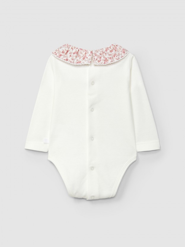Print fabric ruffled collar bodysuit with lace detail Print fabric ruffled collar bodysuit with lace detail