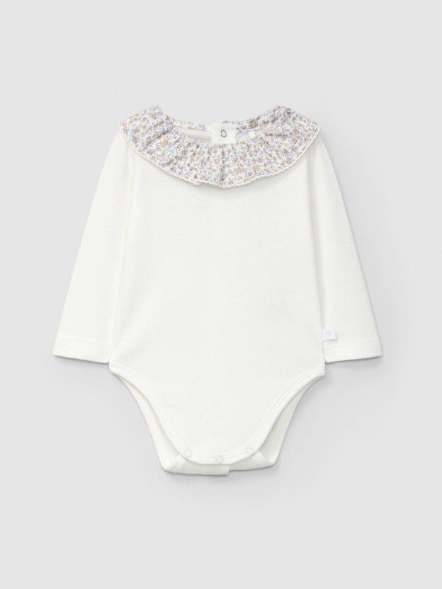 Body gola de folho em tecido estampado com detalhe de renda Body gola de folho em tecido estampado com detalhe de renda