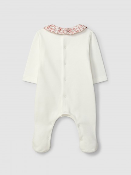 Pelele con smocks y cuello de volante estampado floral Pelele con smocks y cuello de volante estampado floral