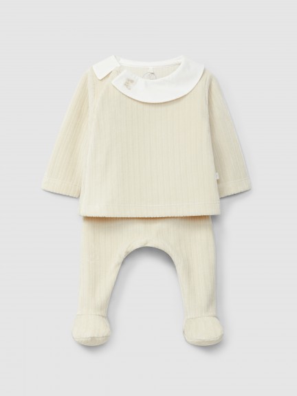 Two-piece ribbed velvet romper with embroidered detail on the collar Two-piece ribbed velvet romper with embroidered detail on the collar