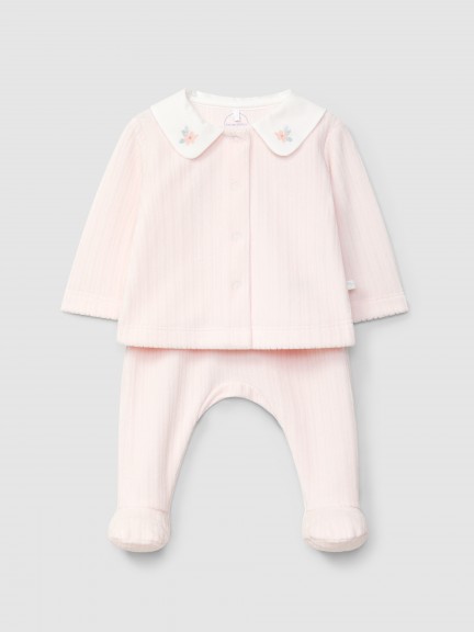 Ensemble deux pièces en velours cannelé avec détail de fleurs brodées Ensemble deux pièces en velours cannelé avec détail de fleurs brodées