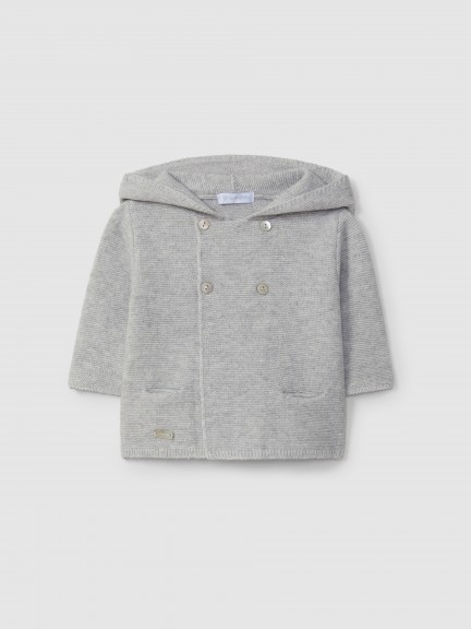 Gilet � capuche et poches