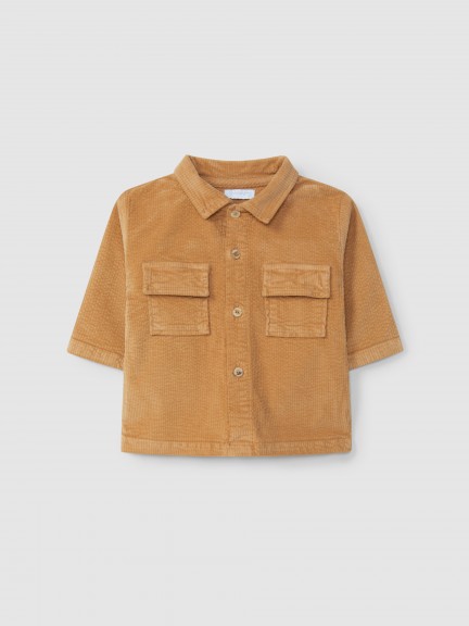Sobrecamisa de pana bolsillos con solapa Sobrecamisa de pana bolsillos con solapa