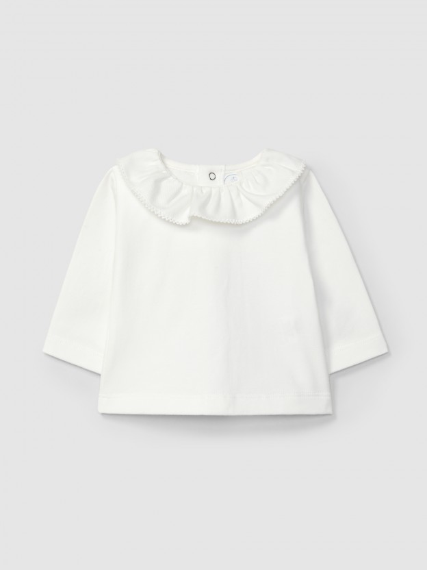 Longsleeve with ruffled collar Longsleeve with ruffled collar