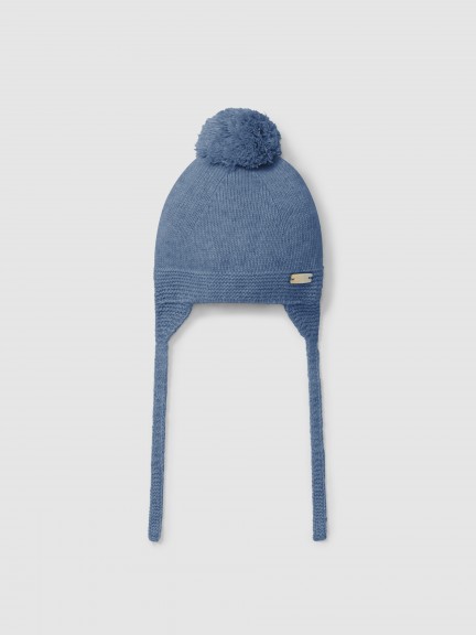 Gorro tricotado con pompón Gorro tricotado con pompón