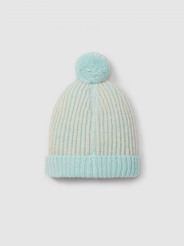 Knitted two-colour beanie with pom-pom Knitted two-colour beanie with pom-pom