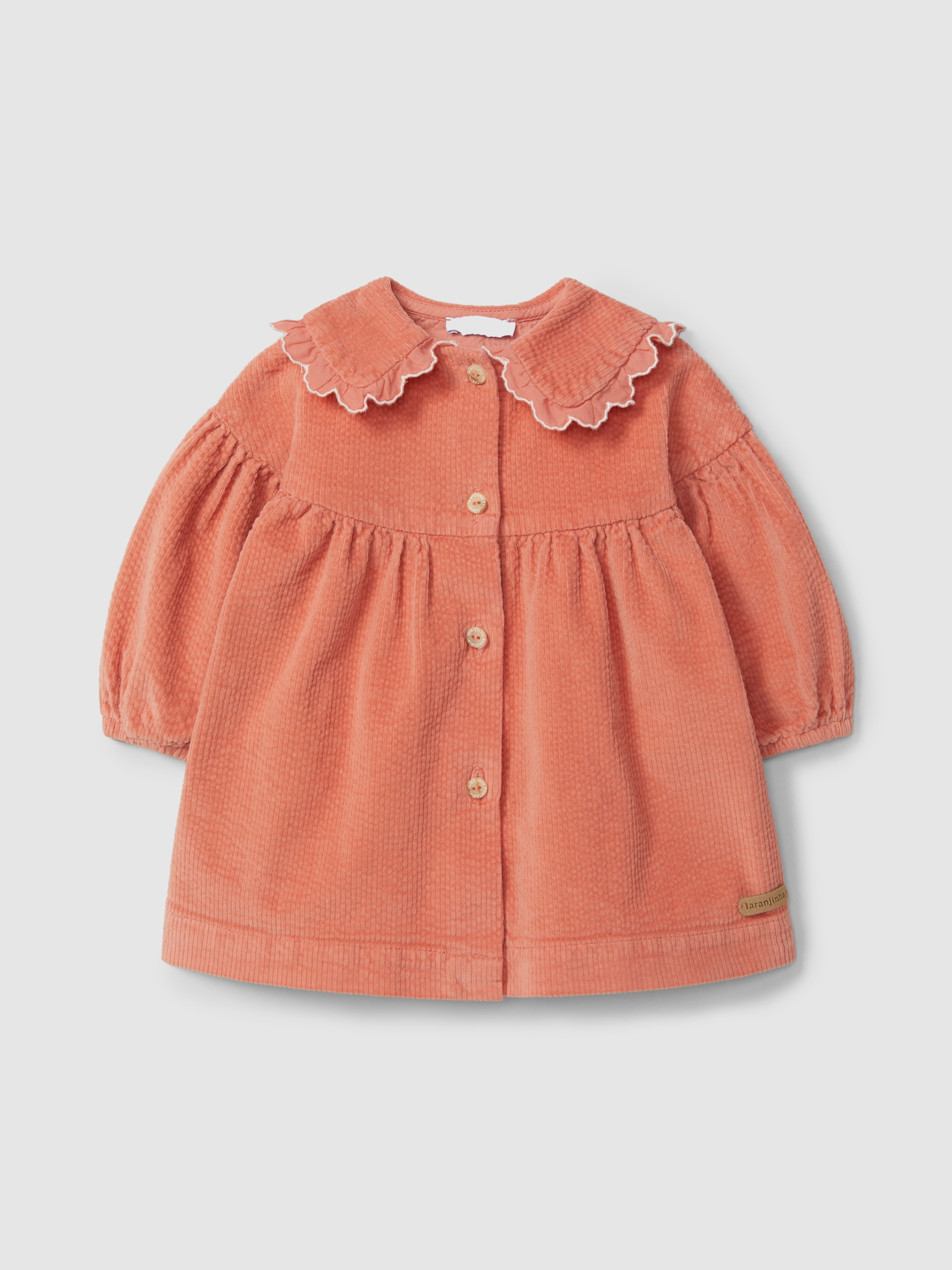 Vestido em bombazine com detalhe bordado na gola
