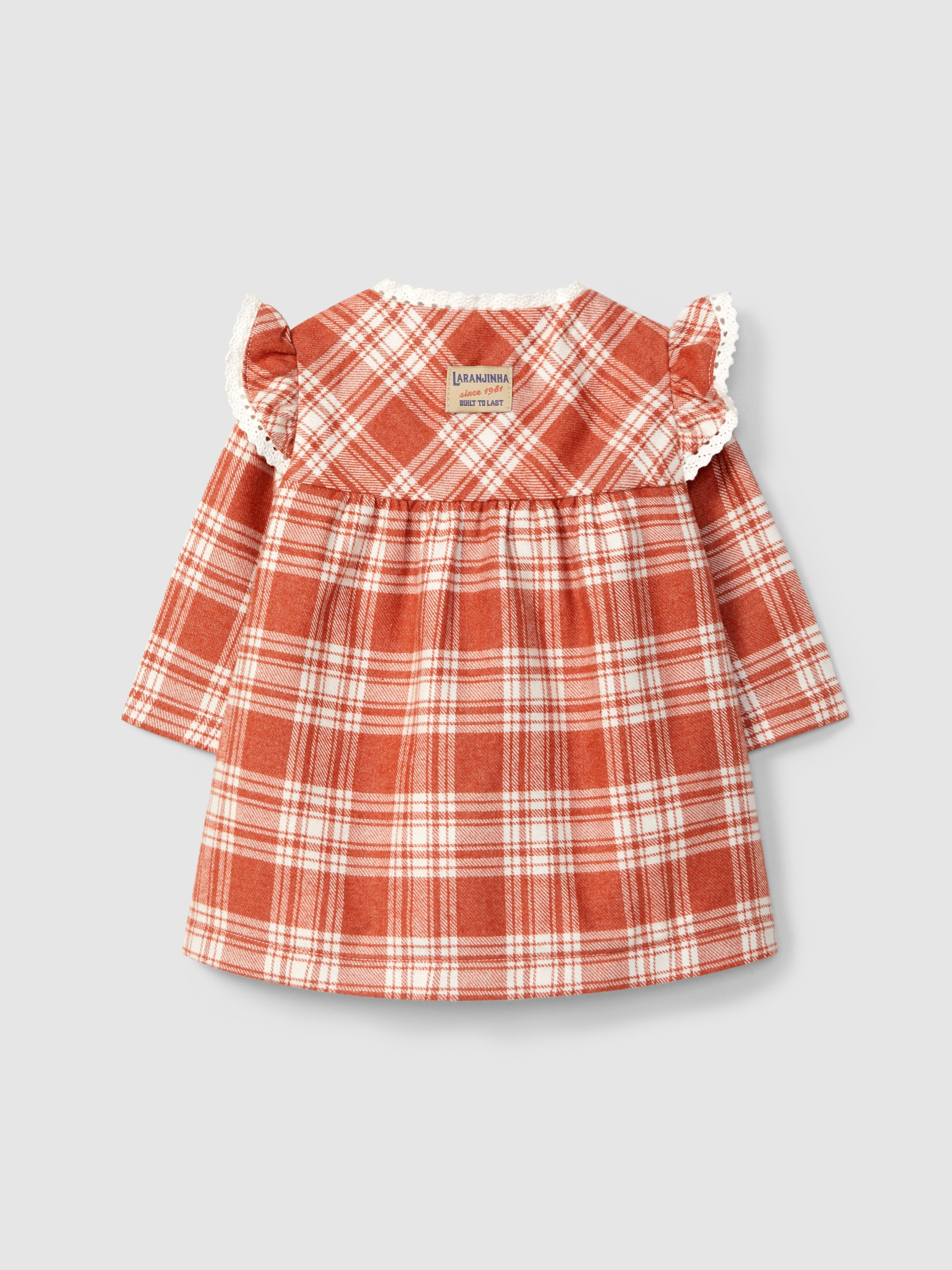 Vestido xadrez com detalhes em renda