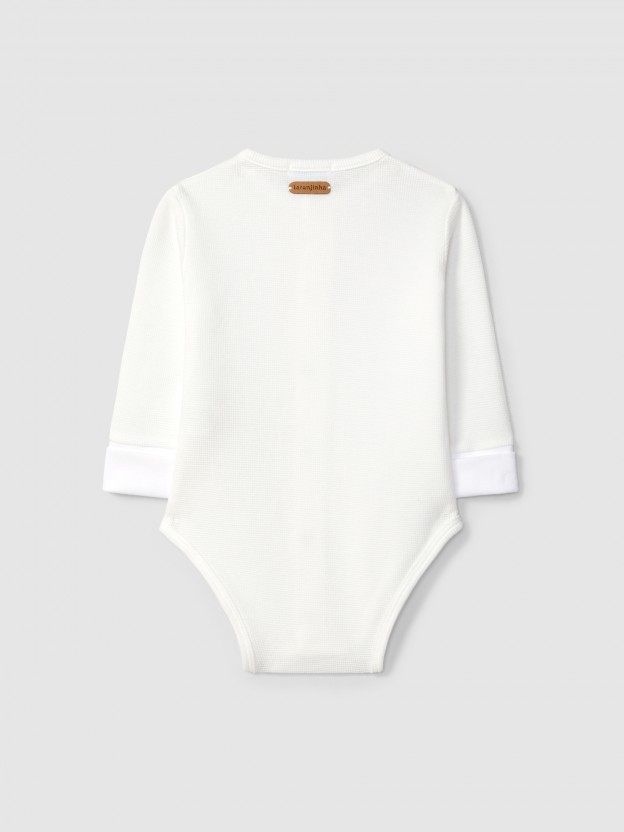 Body cuello mao en punto gofre