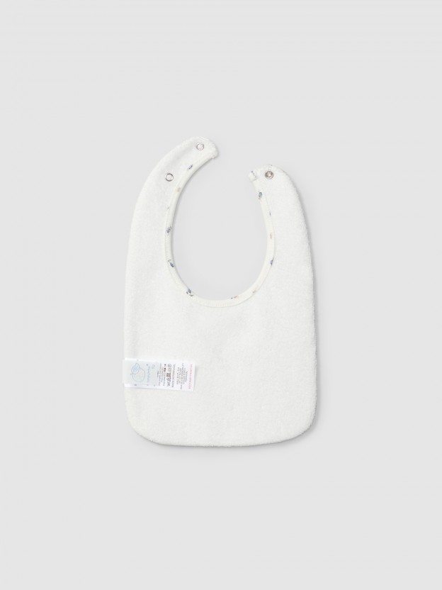 Gift box babygrow e babetes flores delicadas Gift box babygrow e babetes flores delicadas
