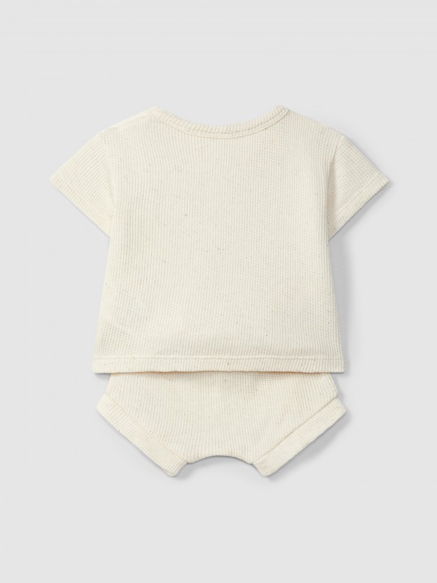 Conjunto de t-shirt e cal��es em malha waffle