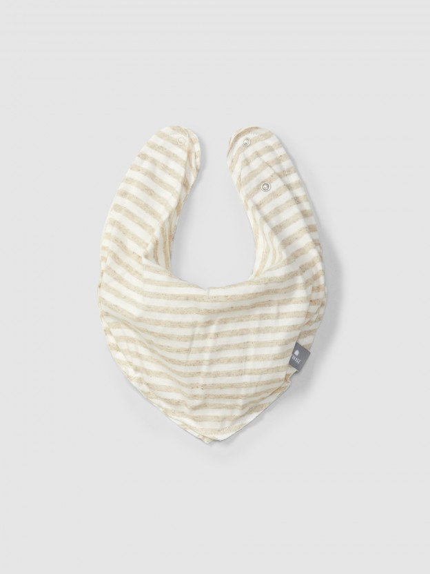 Conjunto de tres piezas en punto gofre