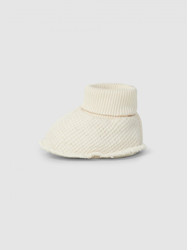 Conjunto de tres piezas en punto gofre