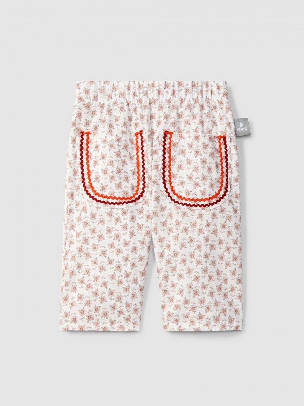 Floral pull-up pants with rickrack detail Floral pull-up pants with rickrack detail