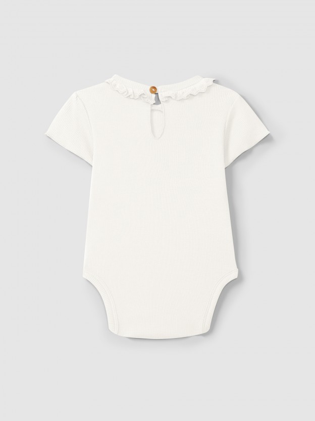 Body en maille cannel�e � col en broderie anglaise