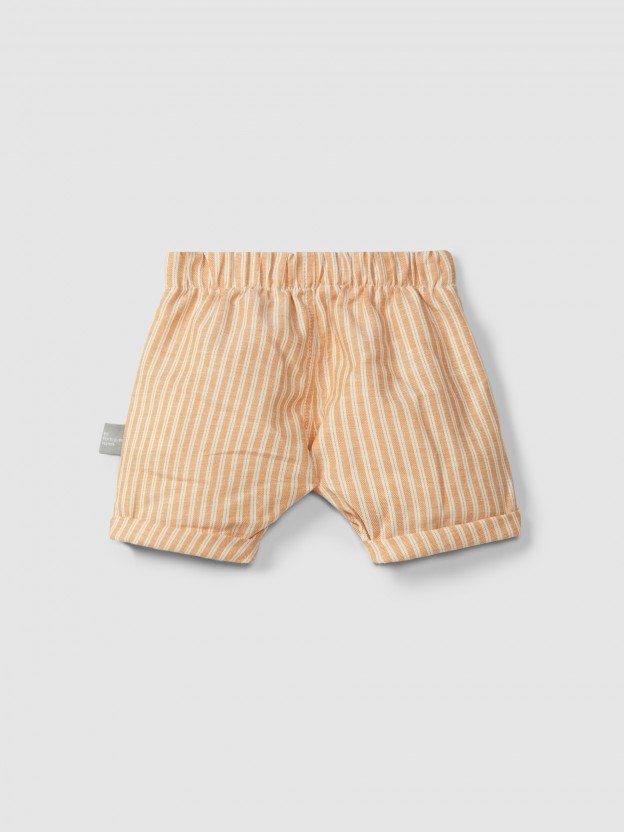 Pantalón corto pull-up en tejido a rayas Pantalón corto pull-up en tejido a rayas