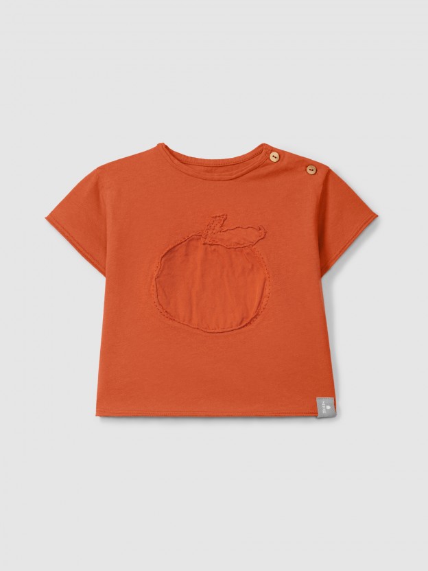 T-shirt with embroidery T-shirt with embroidery