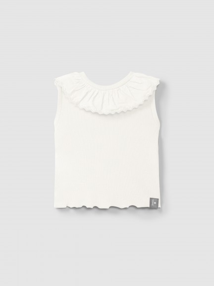 Singlet in ribbed jersey with English embroidery collar Singlet in ribbed jersey with English embroidery collar