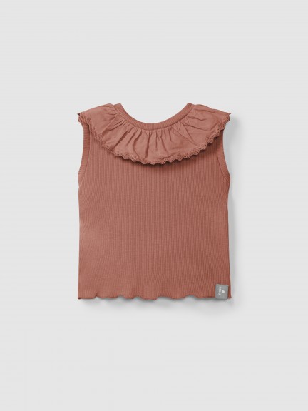 Singlet em malha canelada com gola bordado inglês Singlet em malha canelada com gola bordado inglês