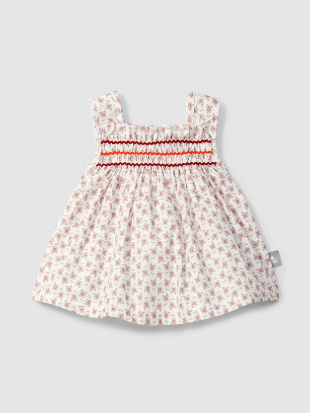 Blusa flores com detalhe de espiguilha Blusa flores com detalhe de espiguilha